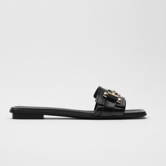ZARA FLAT LEATHER SANDALS WITH BUCKLE - Picture 4 of 8